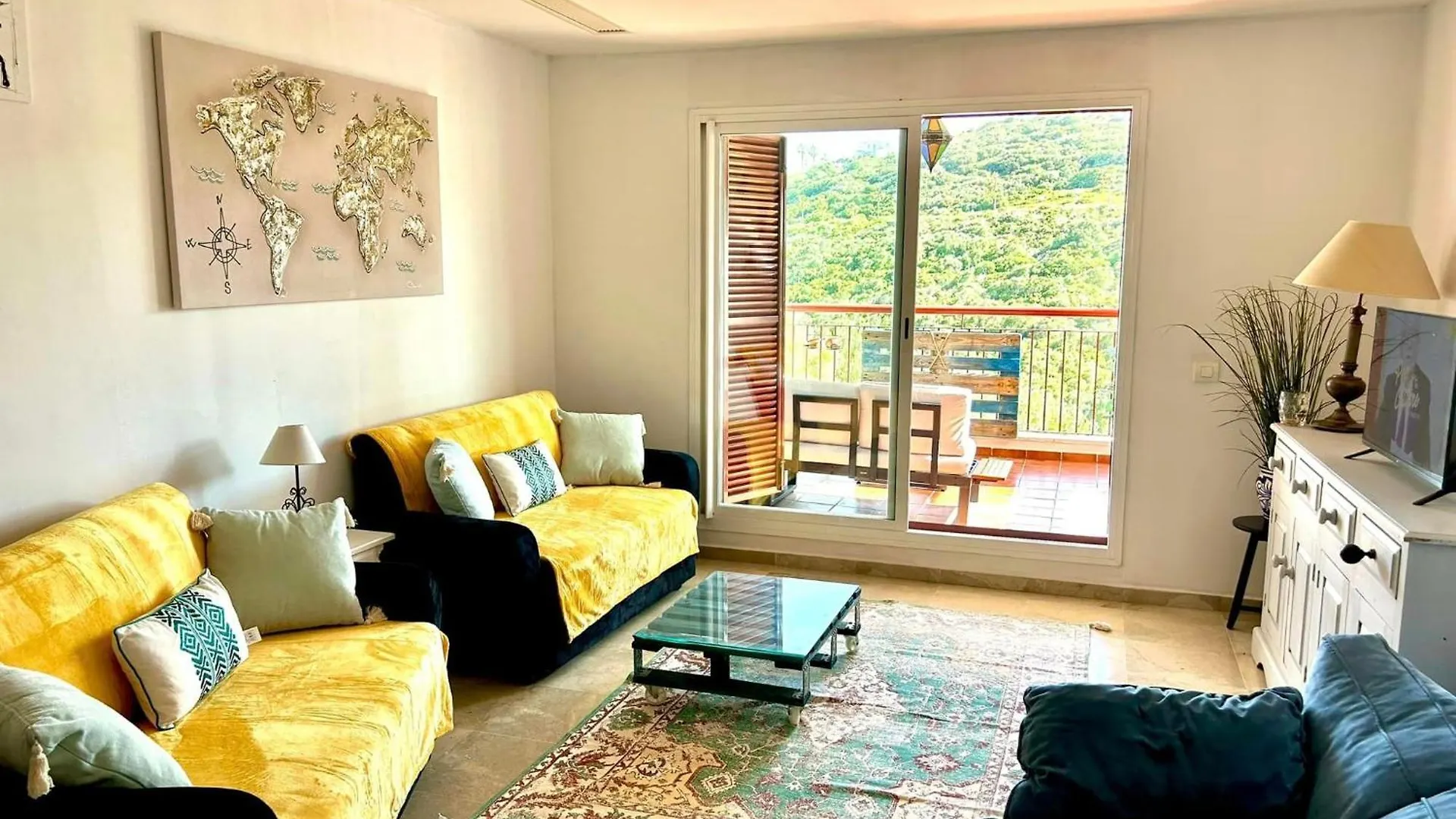 Apartment Alcaidesa location